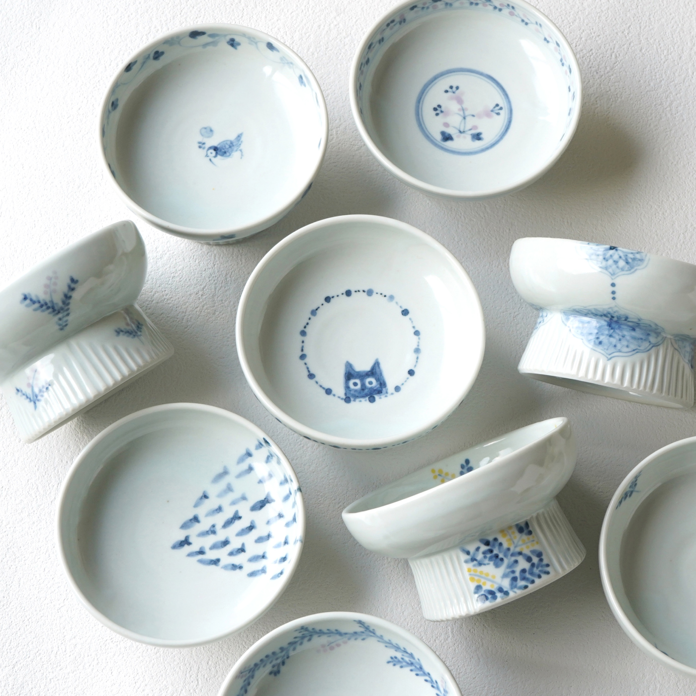 猫の皿や鉢がかわいい食器 稲村真耶（いなむらまや）の作家作品一覧