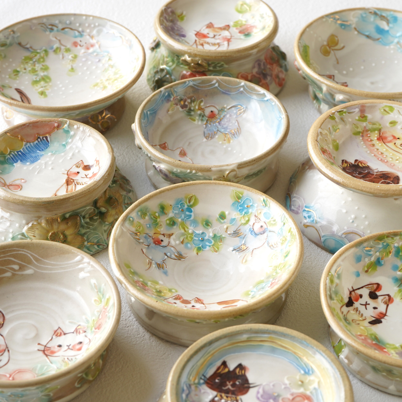 猫の皿や鉢がかわいい食器 内藤加奈子（ないとうかなこ）の作家作品