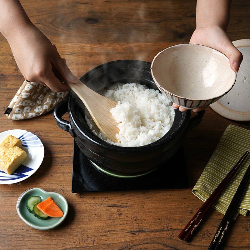 雲井釜 中川一辺陶 雪紋内黒きまぐれ御飯鍋3合炊き 雲井釜 中川一辺陶