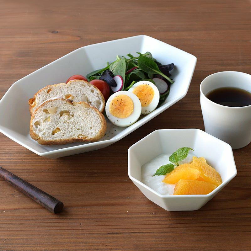 シンプル 八角 おいしい器 シンプル 八角 盛皿（淡雪）〈1枚〉 美濃焼 |皿や鉢など和食器の通販は京都のたち吉（TACHIKICHI/橘吉）|Japanese  tableware・日本餐具