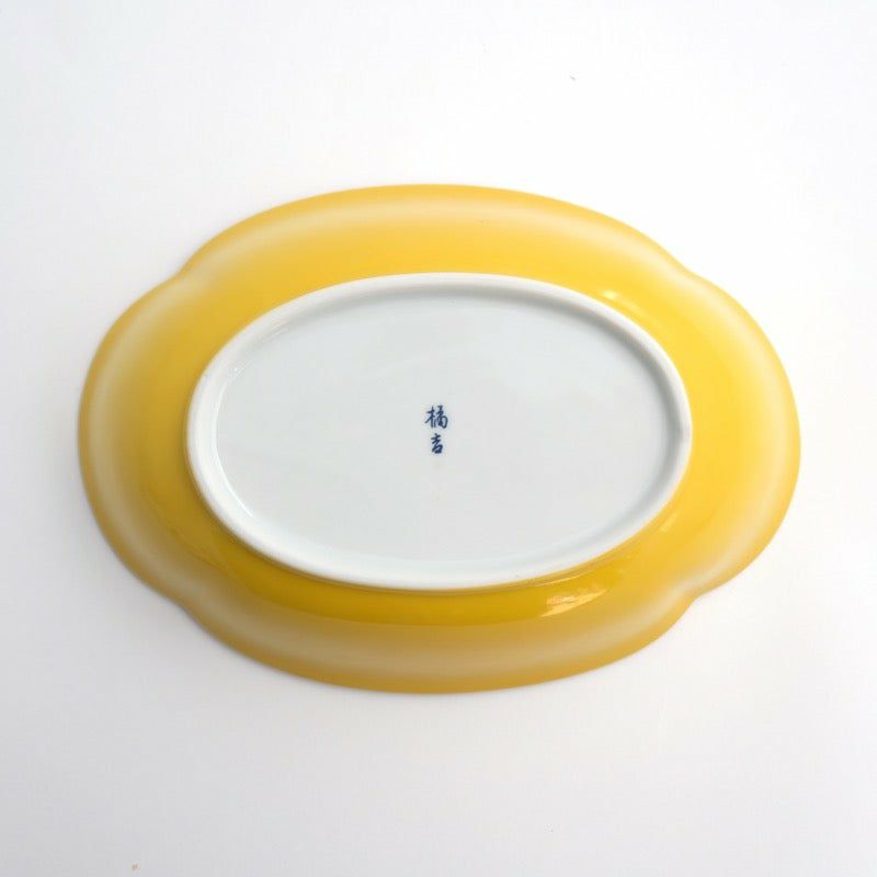 黄色の四角い陶器皿　菓子器です 黄色の四角い陶器皿 菓子器です