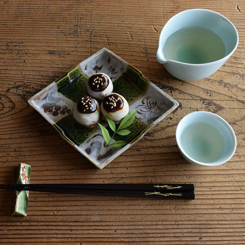その他 青白磁 片口酒器〈注器1個・ぐい呑2個〉 波佐見焼 |皿や鉢など和食器の通販は京都のたち吉（TACHIKICHI/橘吉）|Japanese  tableware・日本餐具