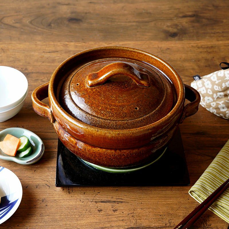 ふくふく 【アウトレットSALE+】ふくふく ごはん鍋（飴色・3合）〈1個〉 信楽焼 |皿や鉢など和食器の通販は京都のたち吉（TACHIKICHI/橘吉）|Japanese  tableware・日本餐具