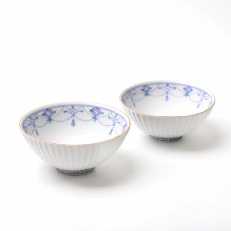 青華瓔珞文 夫婦茶碗（桐箱入）〈2個〉 有田焼