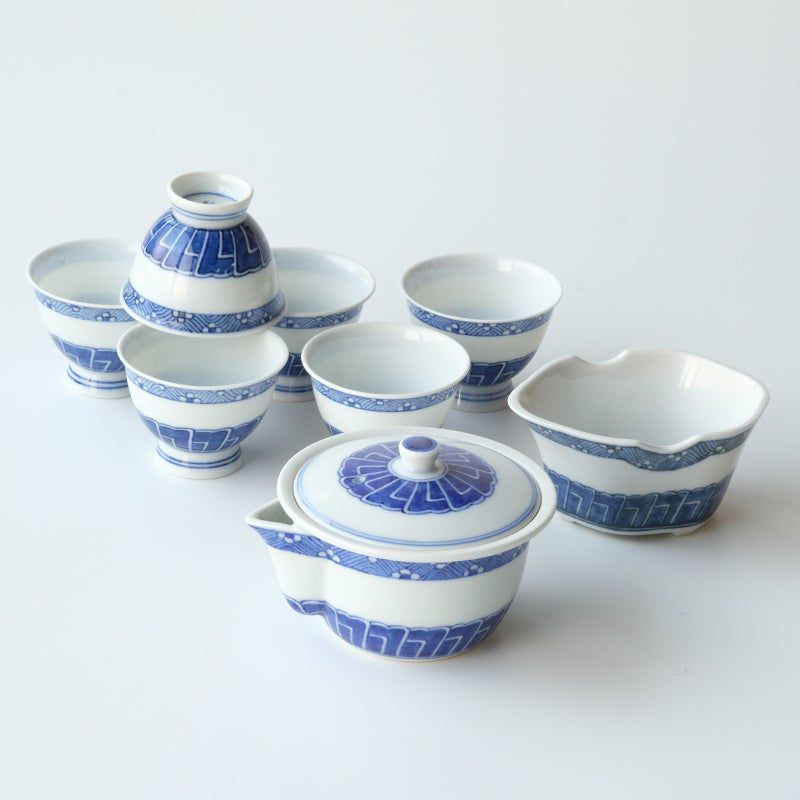 井上春峰（いのうえしゅんほう） 【井上春峰】染付腰捻 煎茶器揃〈煎茶 