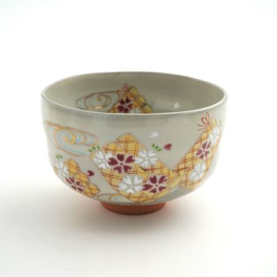 a669 送料込 黒扇面草花茶盌 抹茶碗 清川外喜作 在銘 共箱 京焼 a669 送料込 黒扇面草花茶盌 抹茶碗 清川外喜作 在銘 共箱 京焼 a669