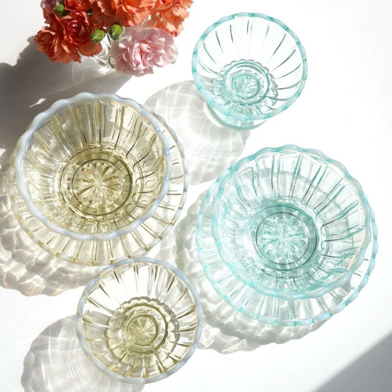 廣田硝子 【廣田硝子】雪の花 デザートトレー 古代色〈1枚〉 |皿や鉢