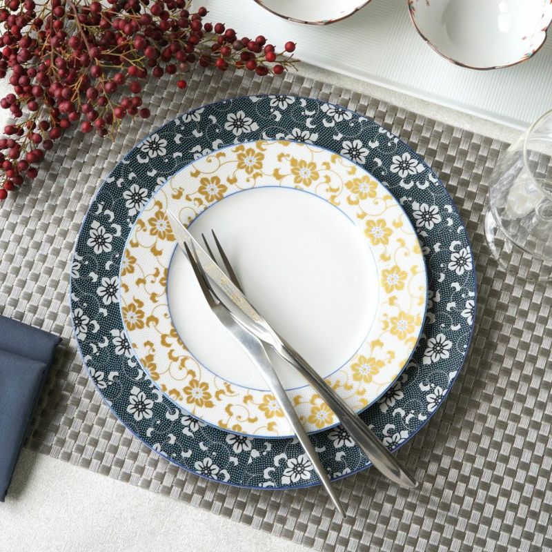 九谷焼 伝統柄 【九谷焼】6.5号皿揃・白粒鉄仙〈5枚〉 |皿や鉢など和