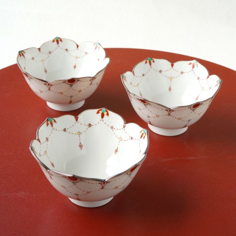 九谷焼 伝統柄 【九谷焼】3.2号小鉢揃・瓔珞文〈5個〉 |皿や鉢など和