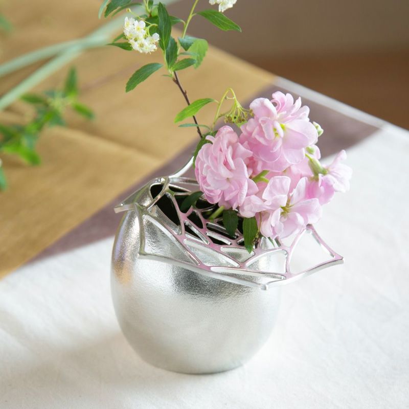 能作 【能作】花ごころギフト〈フラワーベースまゆS1個・KAGOローズS1