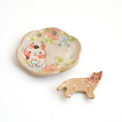 内藤加奈子の作家作品一覧 かわいい猫や犬やうさぎやパンダたち 陶芸