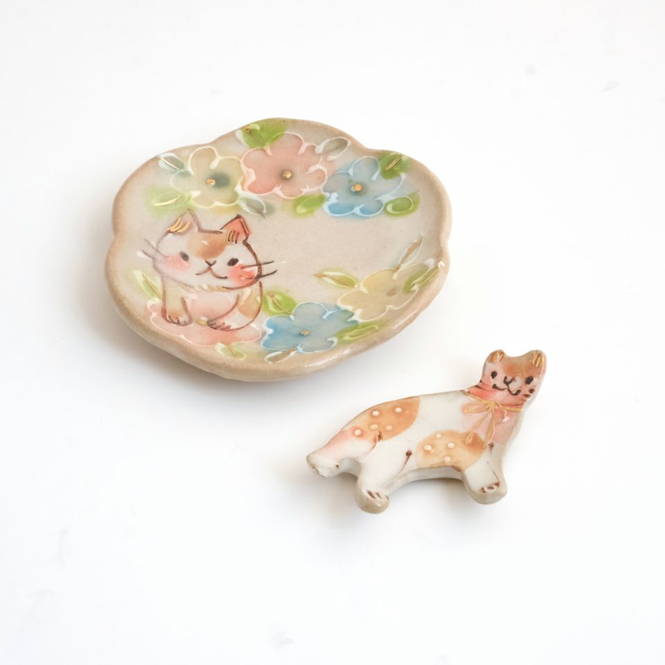 猫の皿や鉢がかわいい食器 内藤加奈子（ないとうかなこ）の作家作品
